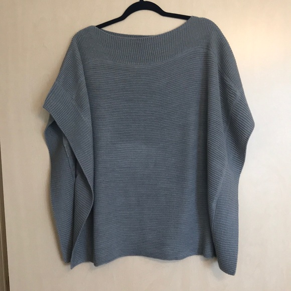 LOFT Sweaters - Loft Gray Short Sleeved Sweater